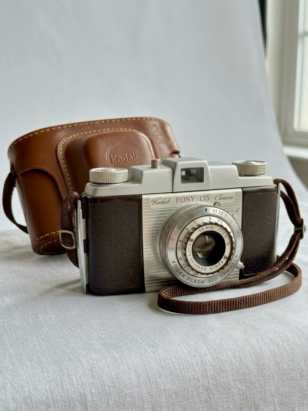 Vintage Kodak Pony 135 Model C 35mm Camera w/ Anaston 44mm 3.5 Lens, Case USA
